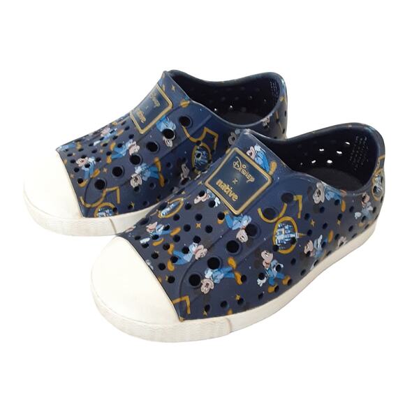 Native Jefferson Kids 6 Disney 50th Anniversary Mickey Mouse Blue Water Sneakers - Picture 1 of 8